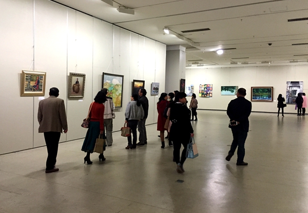 第四届海南省女画家协会美术作品展在省博物馆开展