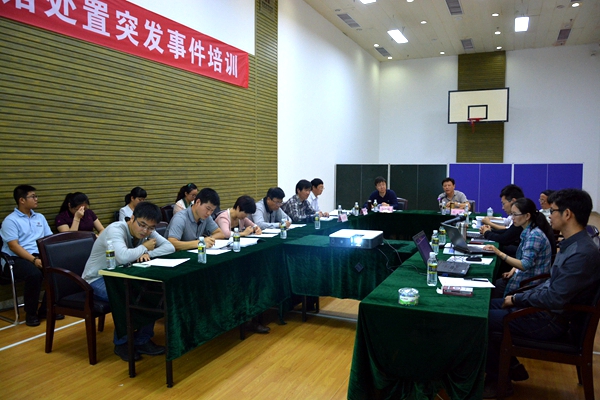 “华光礁I号”沉船出水文物保护项目评估会在省博物馆召开