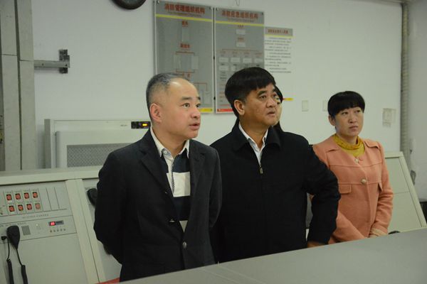 丁晖厅长元旦慰问我馆一线员工