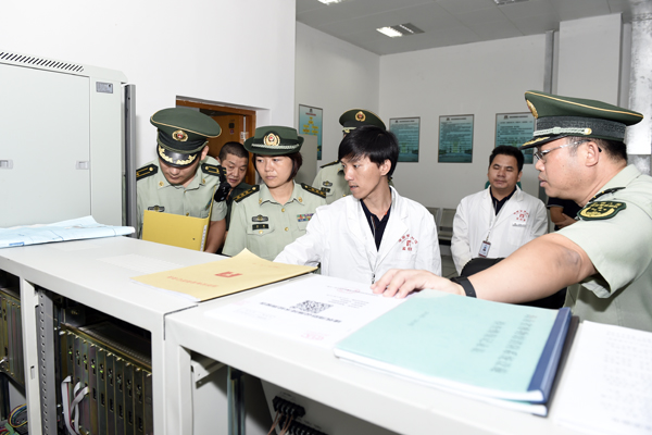 省文化广电出版体育厅、省消防总队来我馆检查、指导消防工作